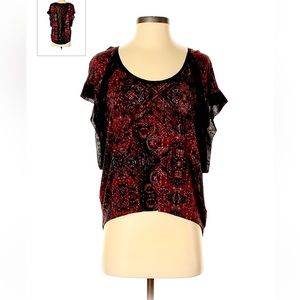 Ecote short sleeve top sheer back black red size S